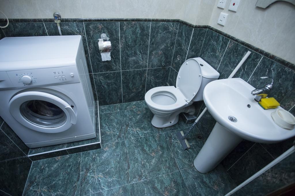 Batumi City Center Apartment מראה חיצוני תמונה
